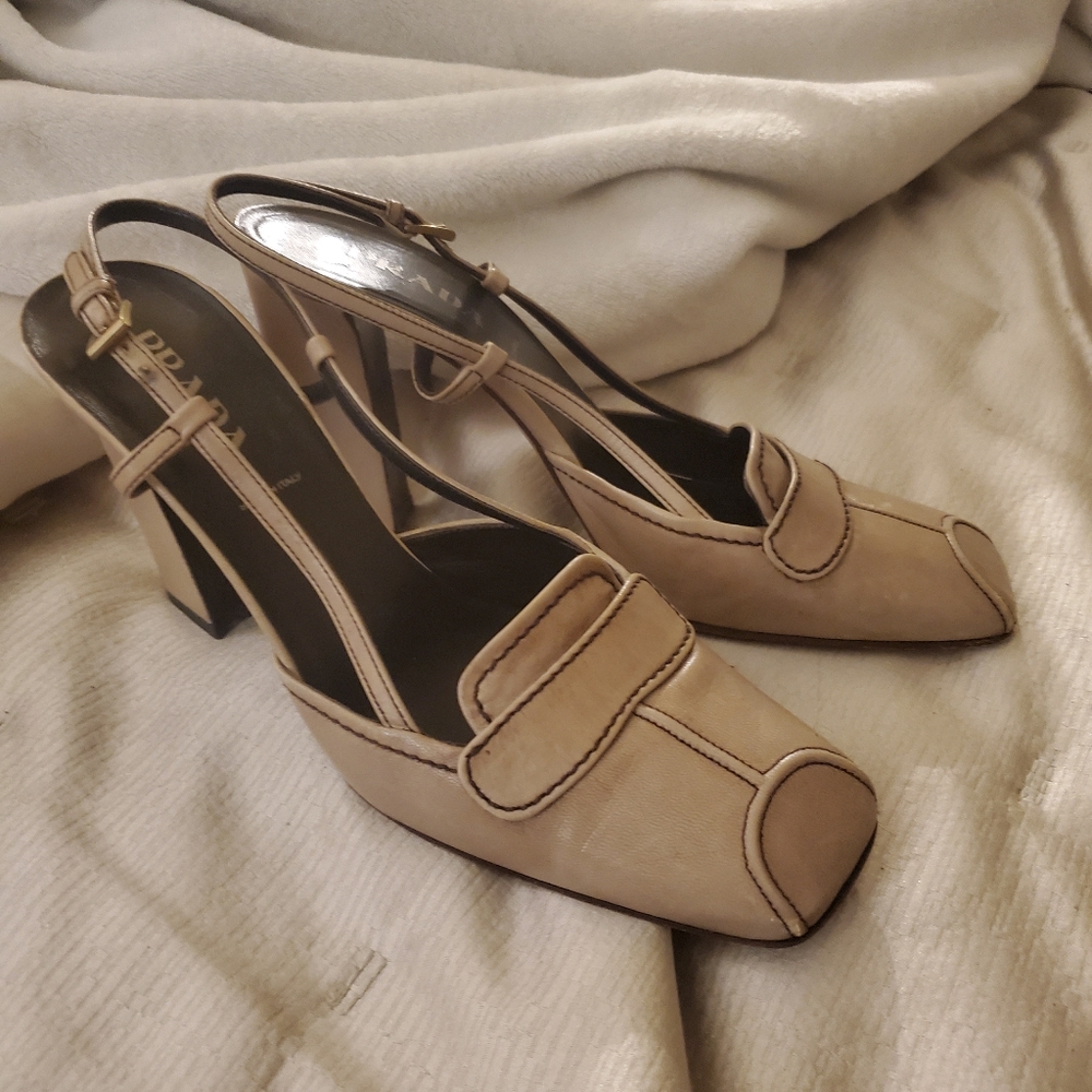 Prada - Picture 5 of 7